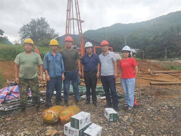 8月12日，黟縣中交路建池黃鐵路利源中橋工程補勘項目工地.jpg